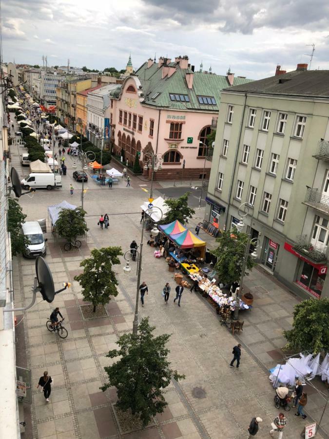 Family & Business Sauna Apartments Paderewskiego Sienkiewicza No2 Centrum Downtown - 2 Bedroom With Private Sauna, Bath With Hydromassage, Parking Kielce Ngoại thất bức ảnh