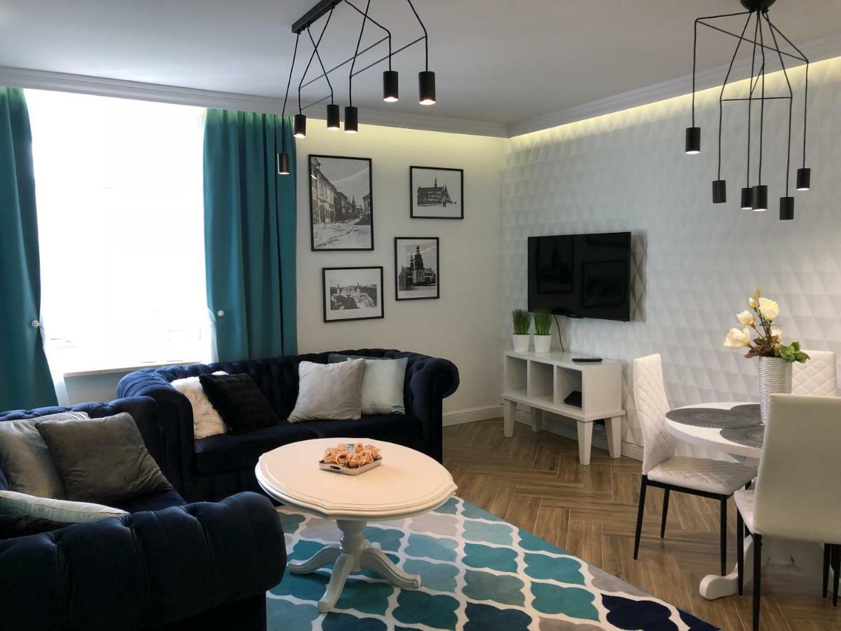 Family & Business Sauna Apartments Paderewskiego Sienkiewicza No2 Centrum Downtown - 2 Bedroom With Private Sauna, Bath With Hydromassage, Parking Kielce Ngoại thất bức ảnh