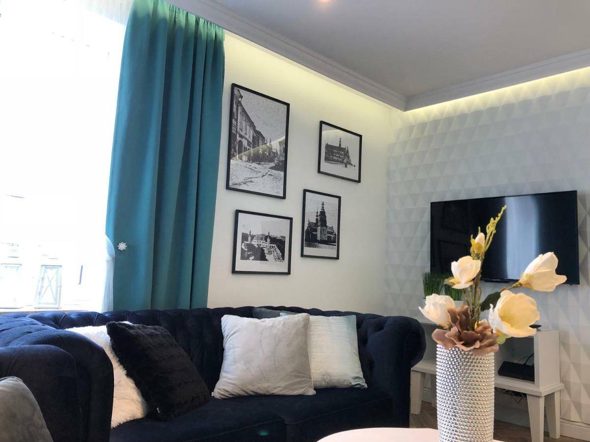 Family & Business Sauna Apartments Paderewskiego Sienkiewicza No2 Centrum Downtown - 2 Bedroom With Private Sauna, Bath With Hydromassage, Parking Kielce Ngoại thất bức ảnh